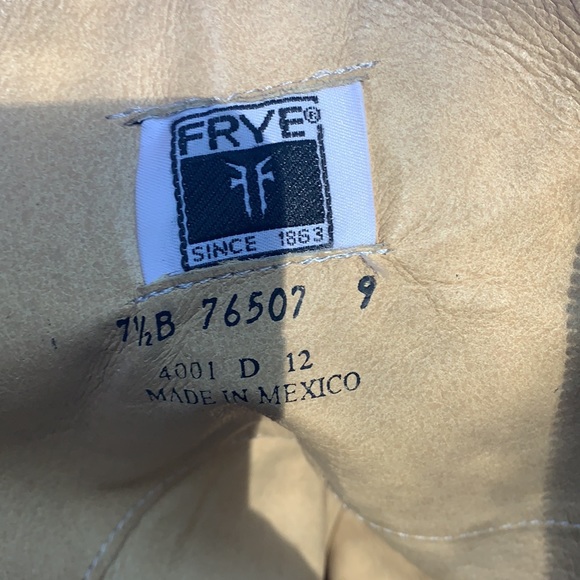 Brown distressed leather Frye boot - Picture 5 of 5
